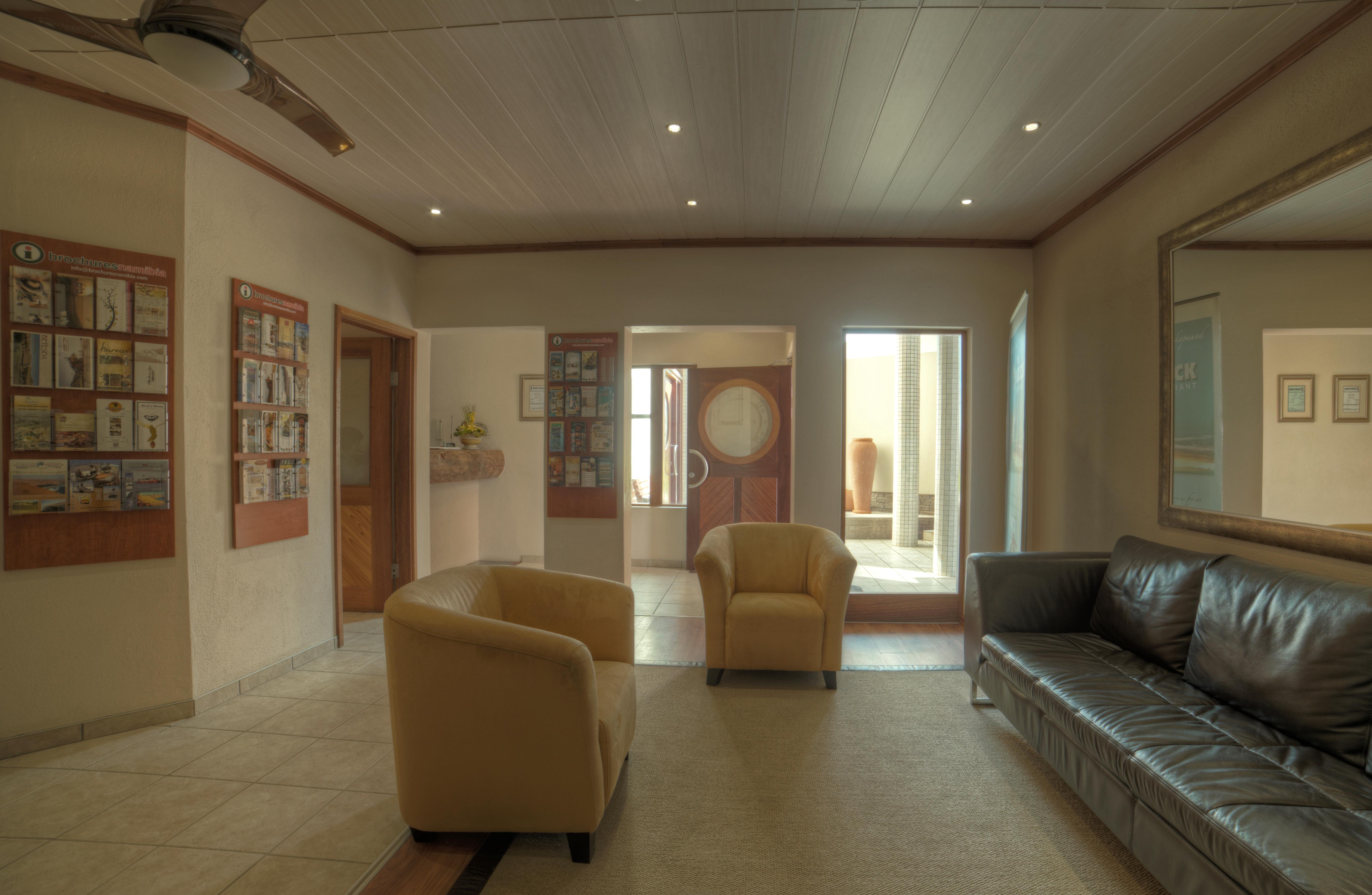 Beach Lodge Свакопмунд Экстерьер фото
