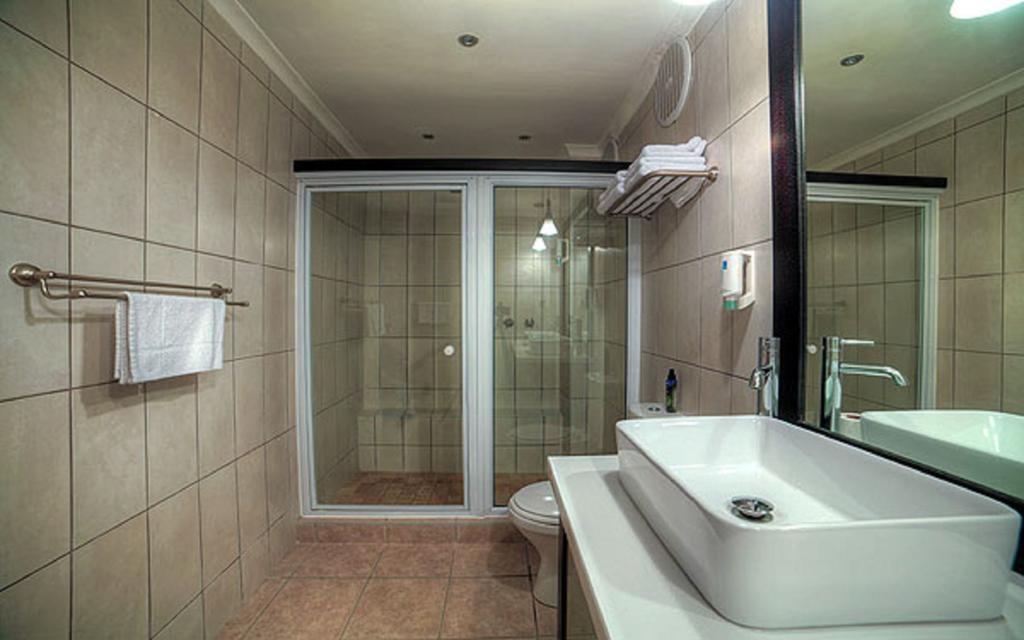 Beach Lodge Свакопмунд Экстерьер фото